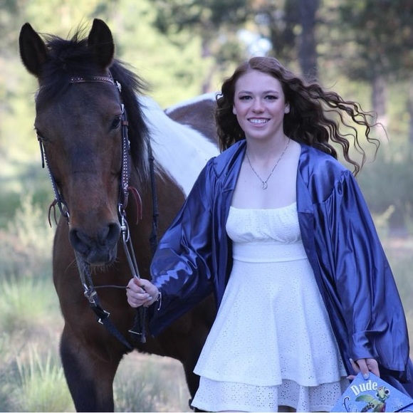 Meet your Posher, Cortanie - Picture 1 of 1